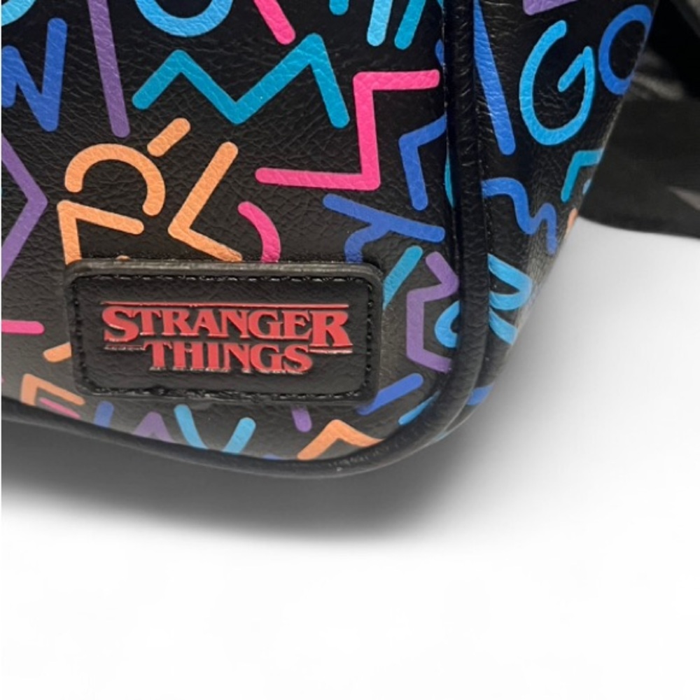 STRANGER THINGS Minni Black Backpack Funko - Picture 2 of 7